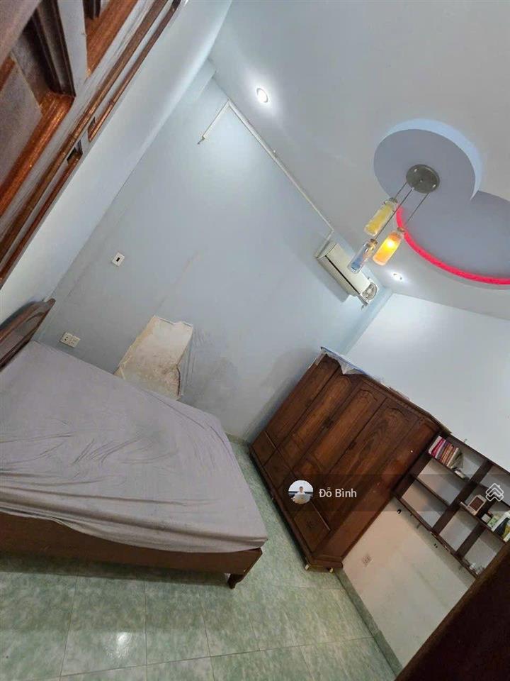 Cho thuê nhà 2 tầng kiệt ô tô núi thành  3 phòng  2wc