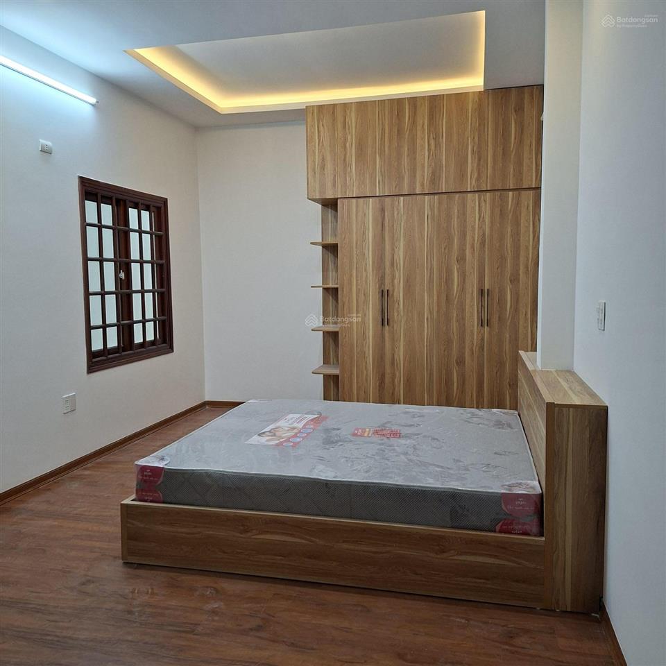 Cho thuê nhà 3 tầng đường mẹ thứ  4 phòng  4wc  đủ nội thất