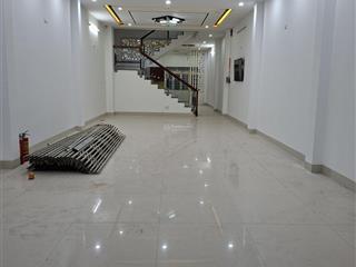 Cho thuê nhà 3 tầng đường mẹ thứ  4 phòng  4wc  đủ nội thất