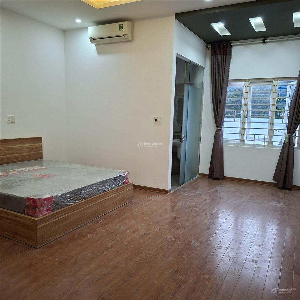 Cho thuê nhà 3 tầng đường mẹ thứ  4 phòng  4wc  đủ nội thất