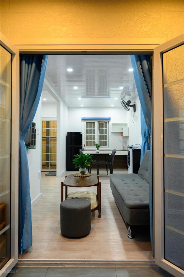 Cho thuê biệt tự 2 mặt tiền đường anh đức  4 phòng  4wc  có hồ bơi