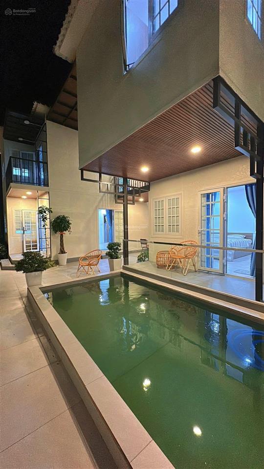 Cho thuê biệt tự 2 mặt tiền đường anh đức  4 phòng  4wc  có hồ bơi