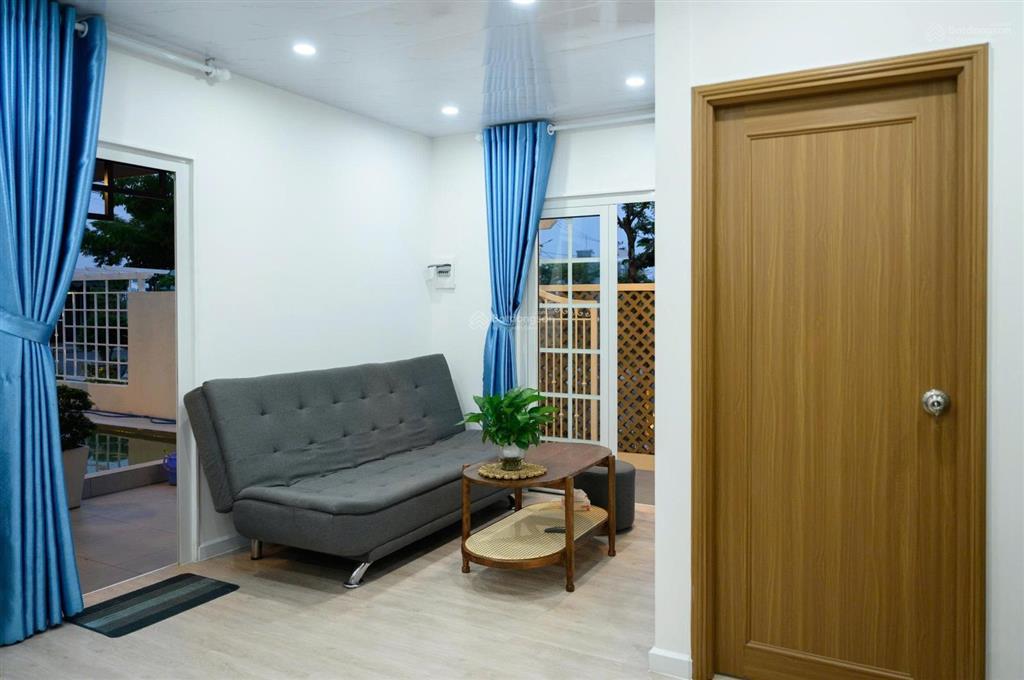 Cho thuê biệt tự 2 mặt tiền đường anh đức  4 phòng  4wc  có hồ bơi