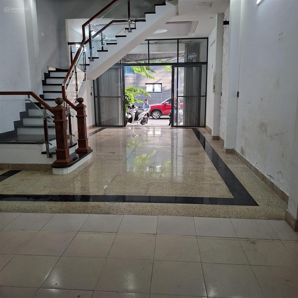Cho thuê nhà 2 tầng đường phan trọng tuệ  3 phòng  gần đh kiến trúc