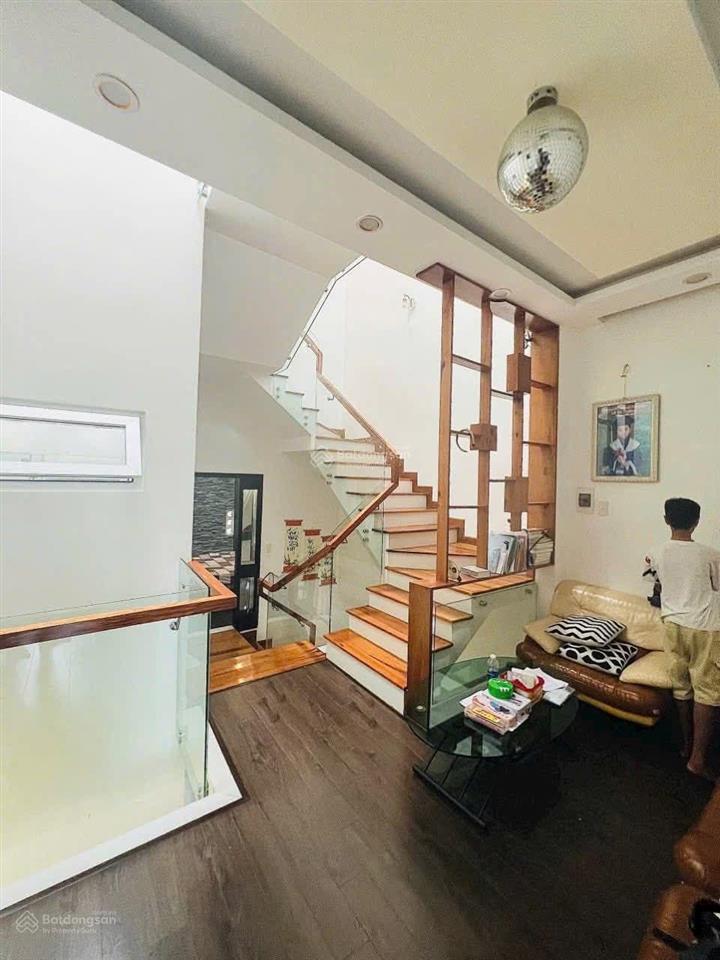 Cho thuê nhà 3 tầng đường an hải  3 phòng  3wc  mới đẹp