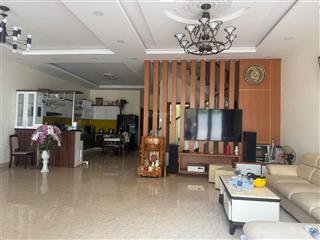 Cho thuê biệt thự 3 tầng đường thăng long  view sông  4 phòng  4wc  gara ô tô