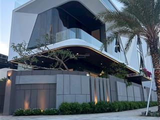 Cho thuê villa 2 mặt tiền trần quốc hoàn  hồ bơi  gần biển