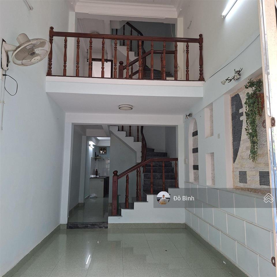 Cho thuê nhà 3 tầng kiệt ô tô hùng vương  3 phòng  3wc