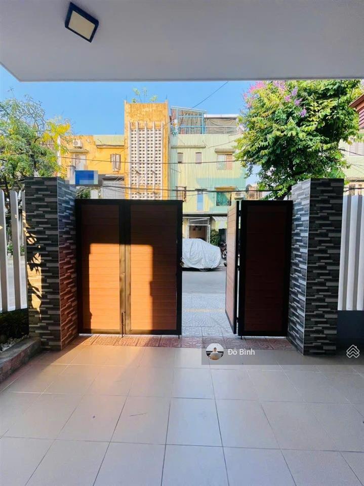 Cho thuê nhà 2 mặt tiền đường châu thượng văn  mới đẹp