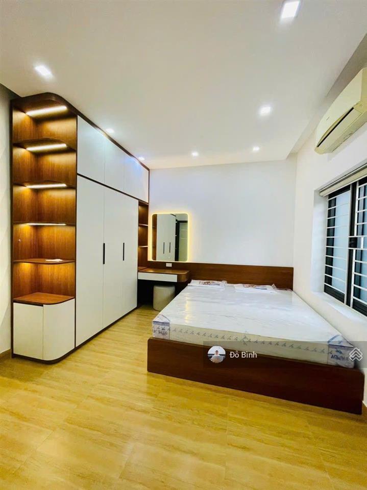 Cho thuê nhà 2 mặt tiền đường châu thượng văn  mới đẹp