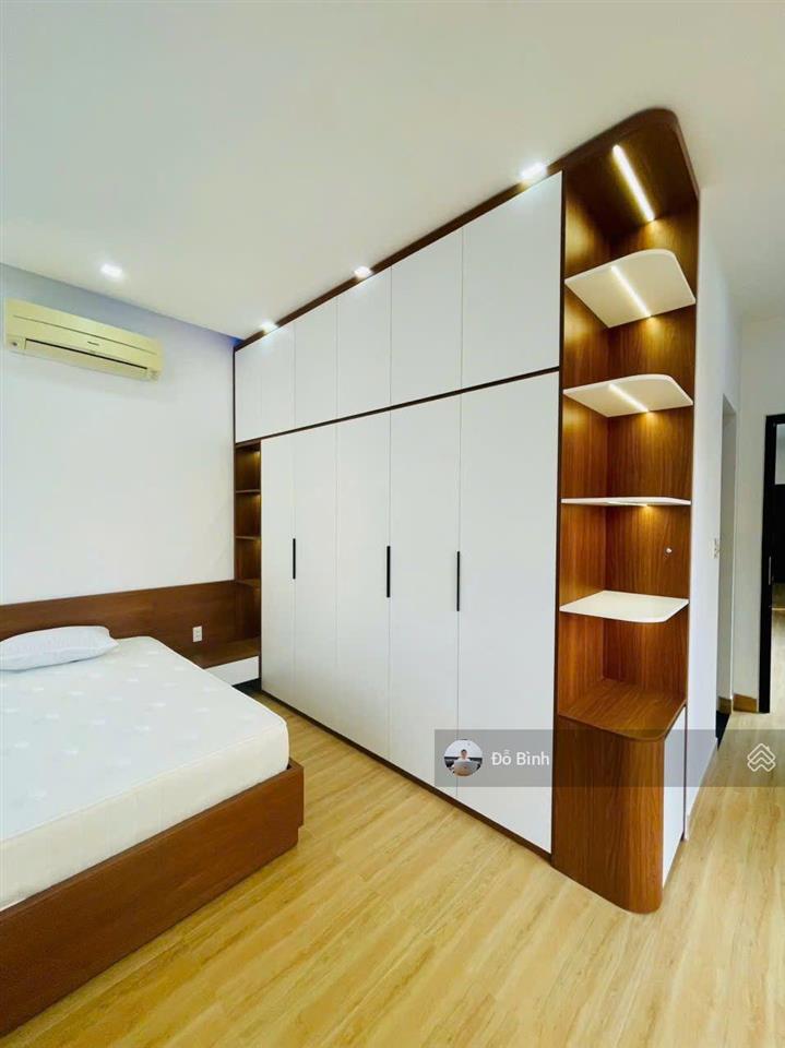 Cho thuê nhà 2 mặt tiền đường châu thượng văn  mới đẹp