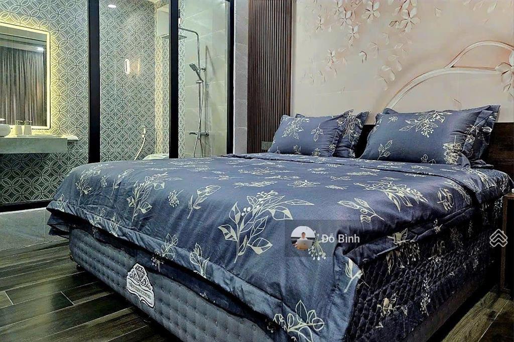 Cho thuê biệt thự mới đẹp đường đỗ nhuận  sân vườn  4 phòng  4wc