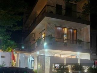 Cho thuê biệt thự mới đẹp đường đỗ nhuận  sân vườn  4 phòng  4wc