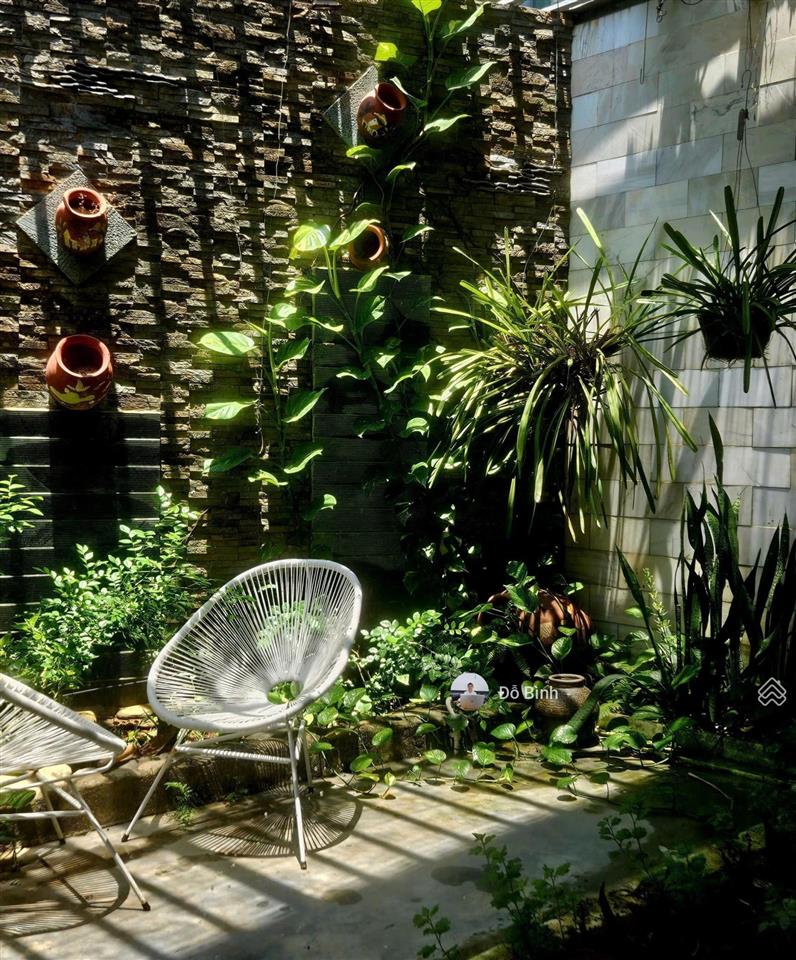 Cho thuê biệt thự mới đẹp đường đỗ nhuận  sân vườn  4 phòng  4wc