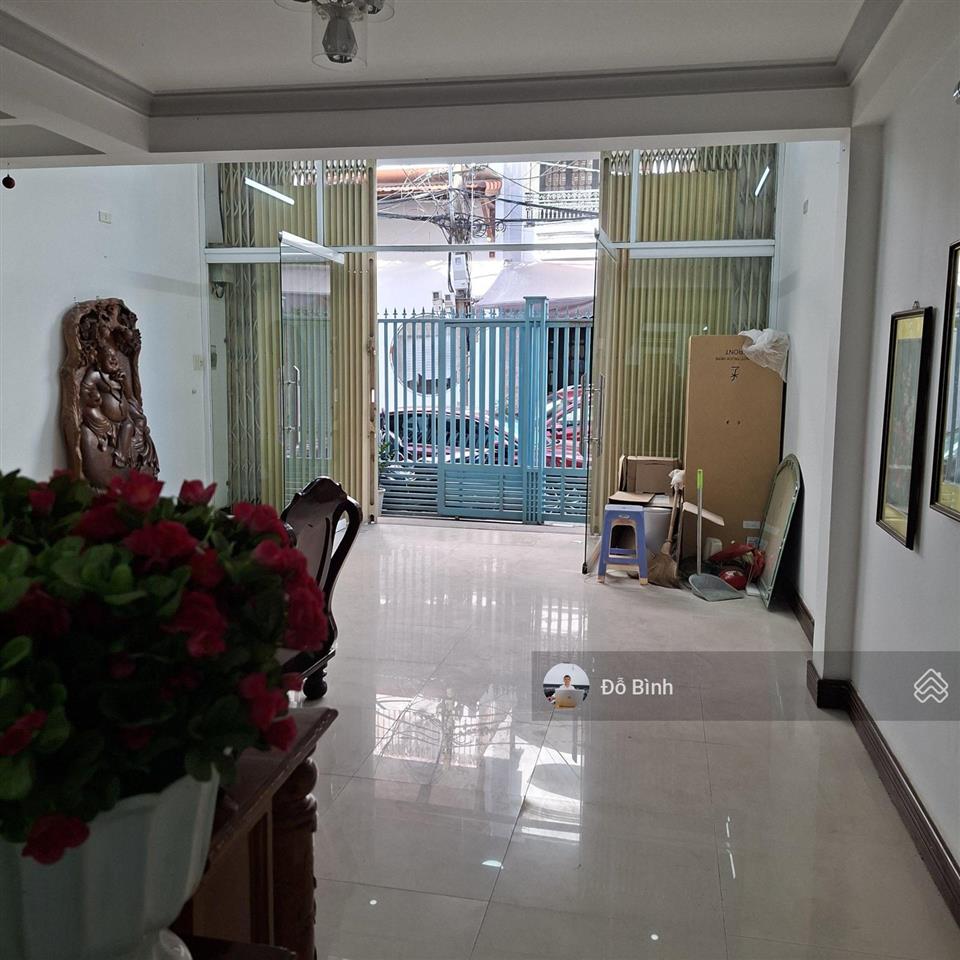 Cho thuê nhà 3 tầng tống phước phổ  sạch đẹp