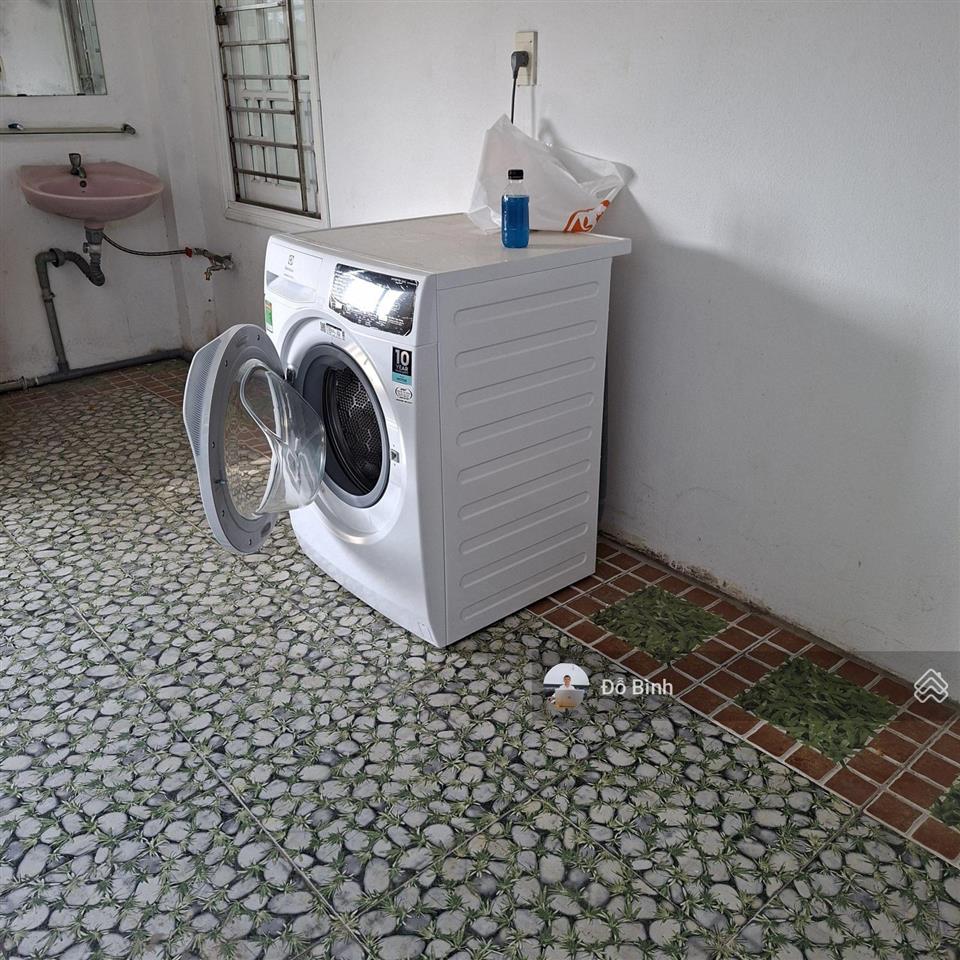 Cho thuê nhà 3 tầng tống phước phổ  sạch đẹp