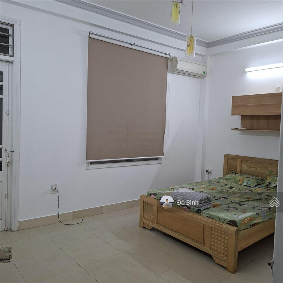 Cho thuê nhà 3 tầng tống phước phổ  sạch đẹp