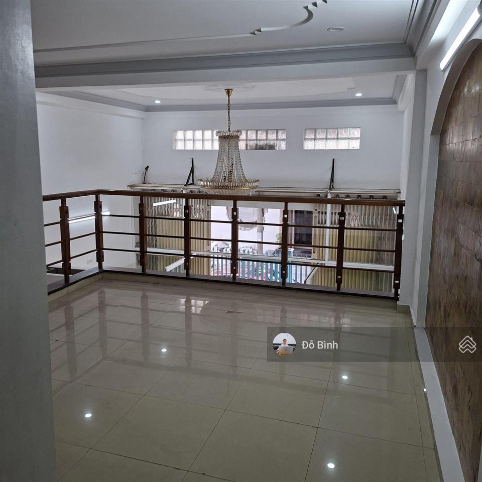 Cho thuê nhà 3 tầng tống phước phổ  sạch đẹp