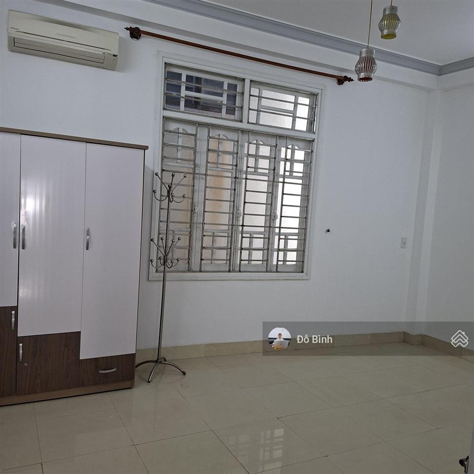 Cho thuê nhà 3 tầng tống phước phổ  sạch đẹp