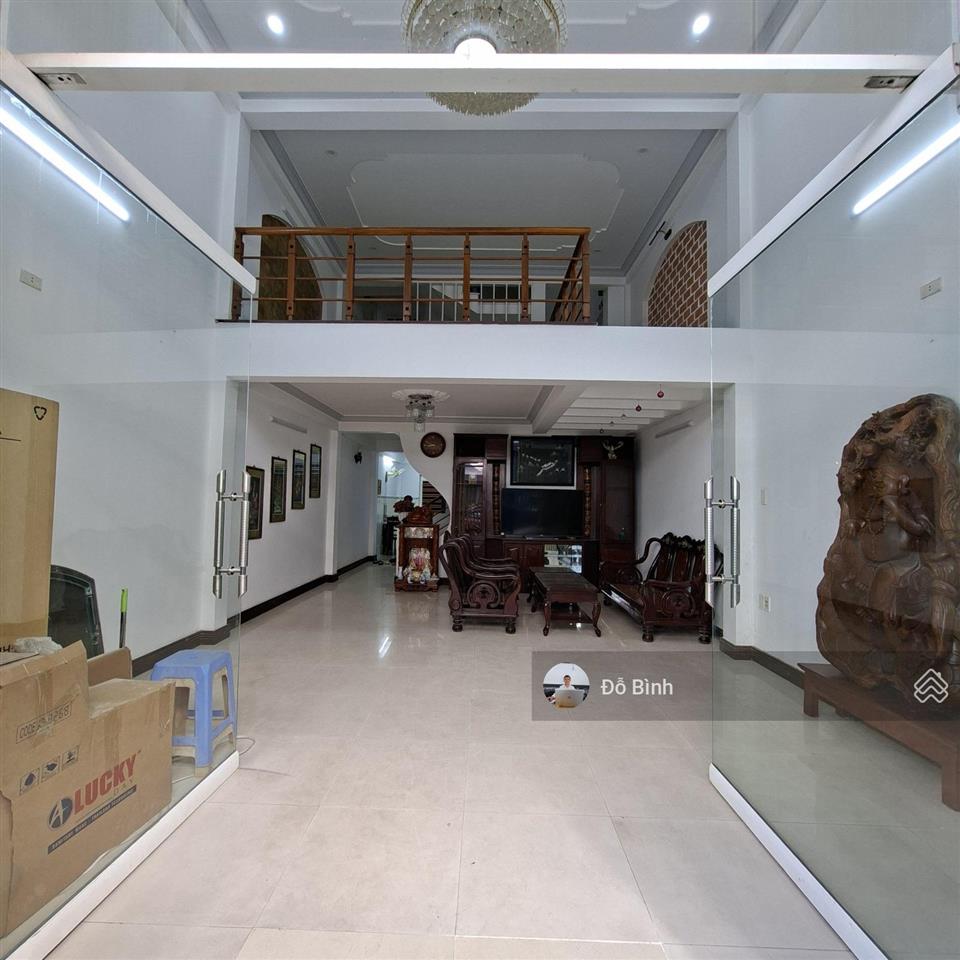 Cho thuê nhà 3 tầng tống phước phổ  sạch đẹp