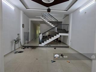 Cho thuê nhà 2 tầng đường trung lương  3 phòng  2wc