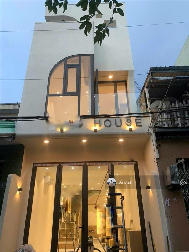 Cho thuê nhà 3 tầng mới đường bình hòa  3 phòng  4 wc