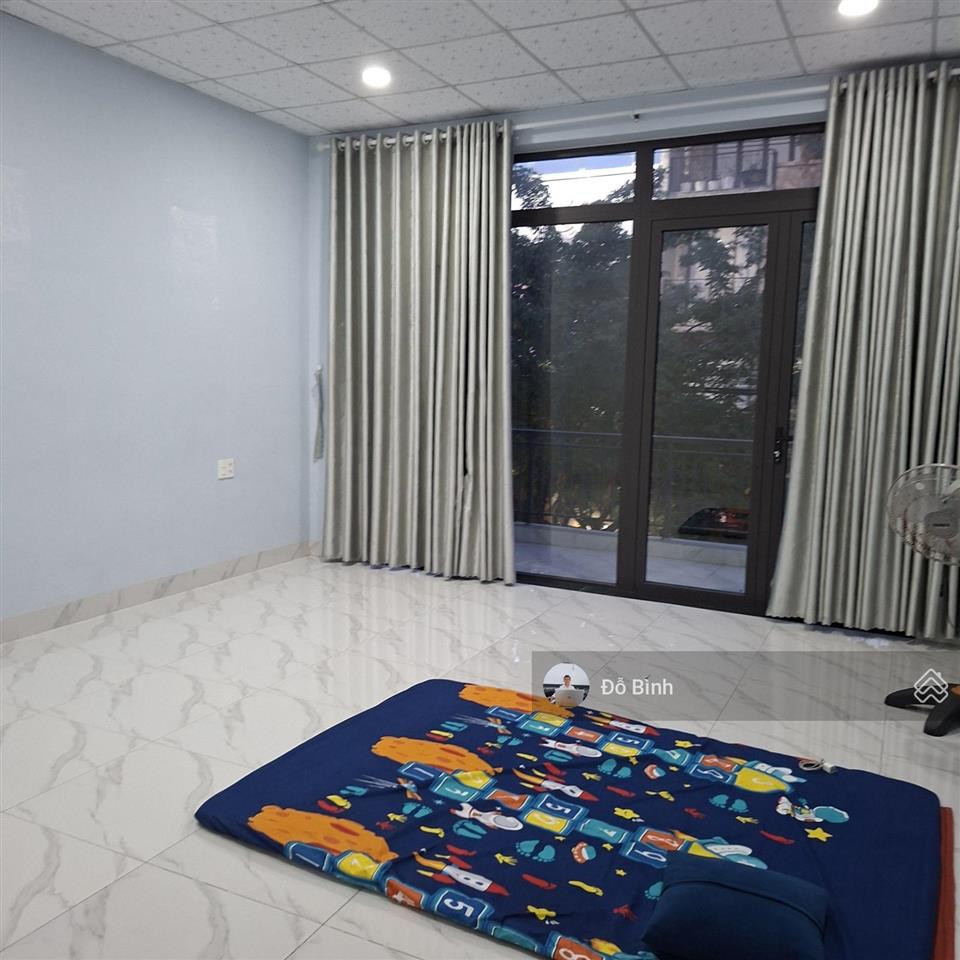 Cho thuê nhà 2 tầng lê quảng chí  vị trí đẹp