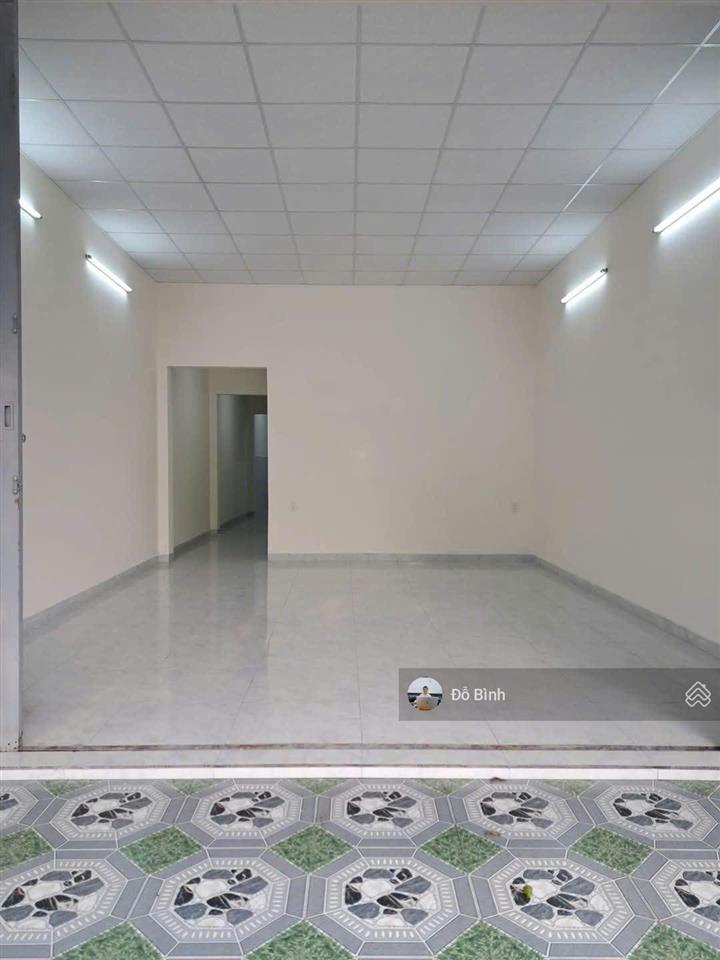 Cho thuê nhà mặt tiền đường hà mục  2 phòng  8tr