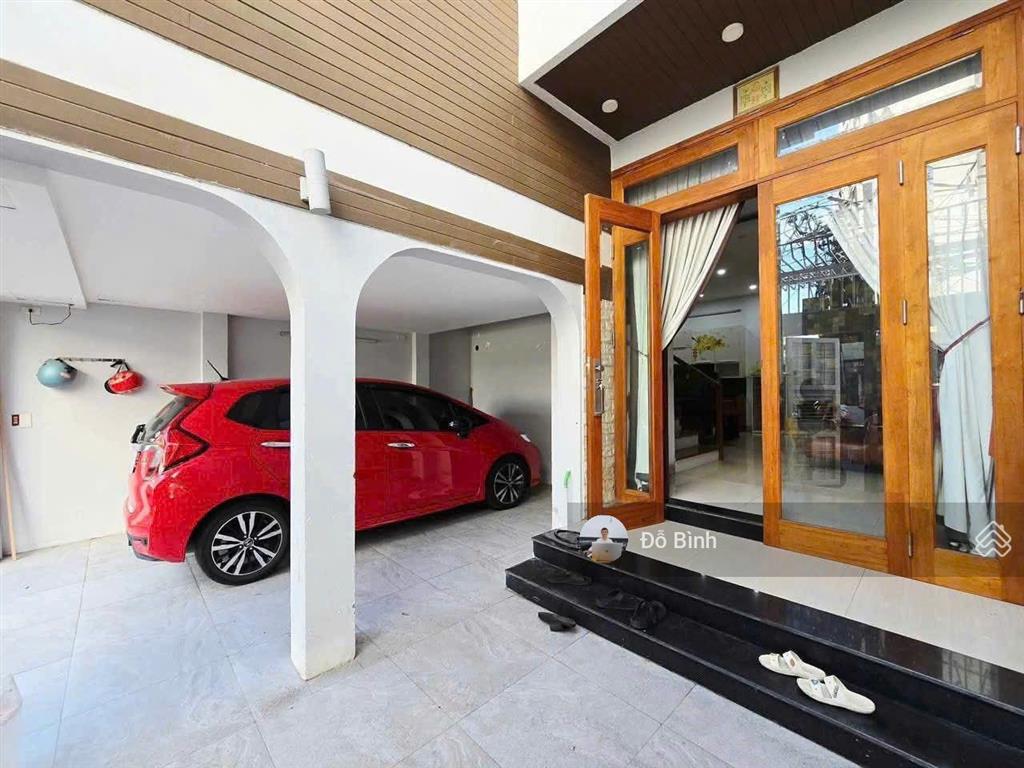 Cho thuê nhà 3 tầng bình an 7  3 phòng  3wc  gara ô tô