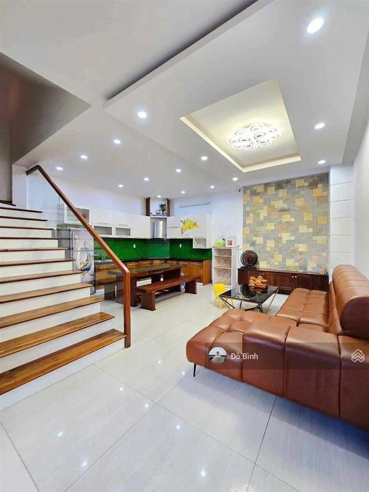 Cho thuê nhà 3 tầng bình an 7  3 phòng  3wc  gara ô tô