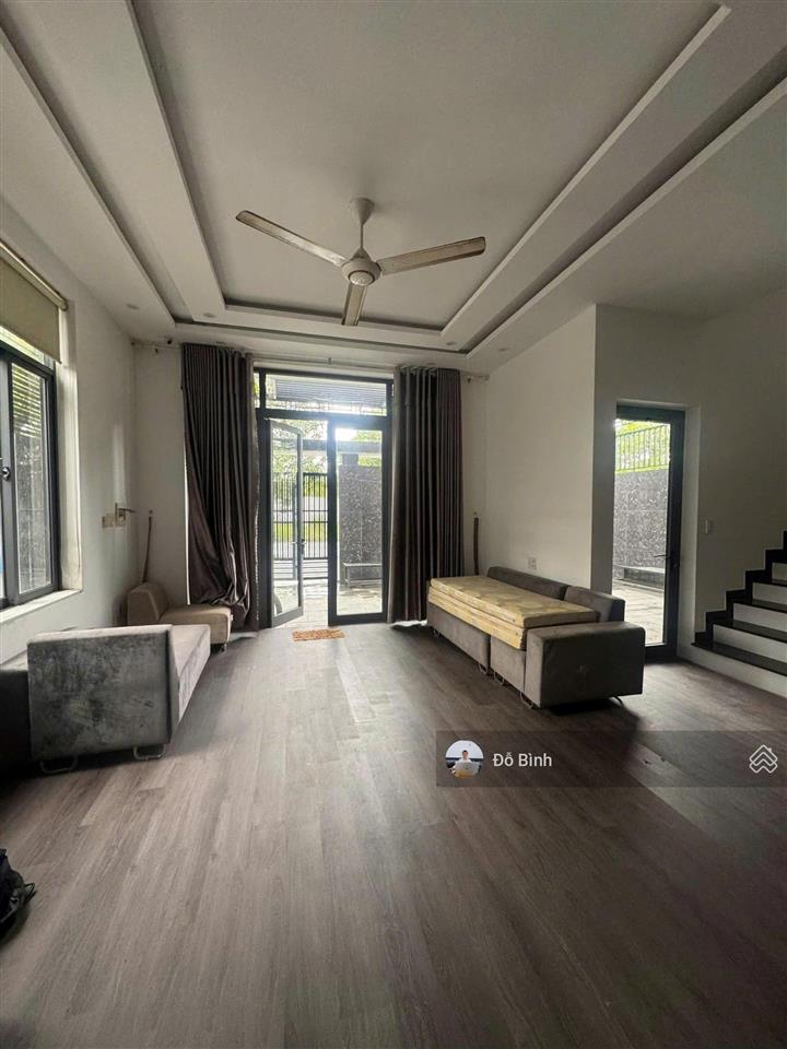 Cho thuê biệt thự 3 tầng khúc thừa dụ  8 phòng  5 wc  sân ô tô