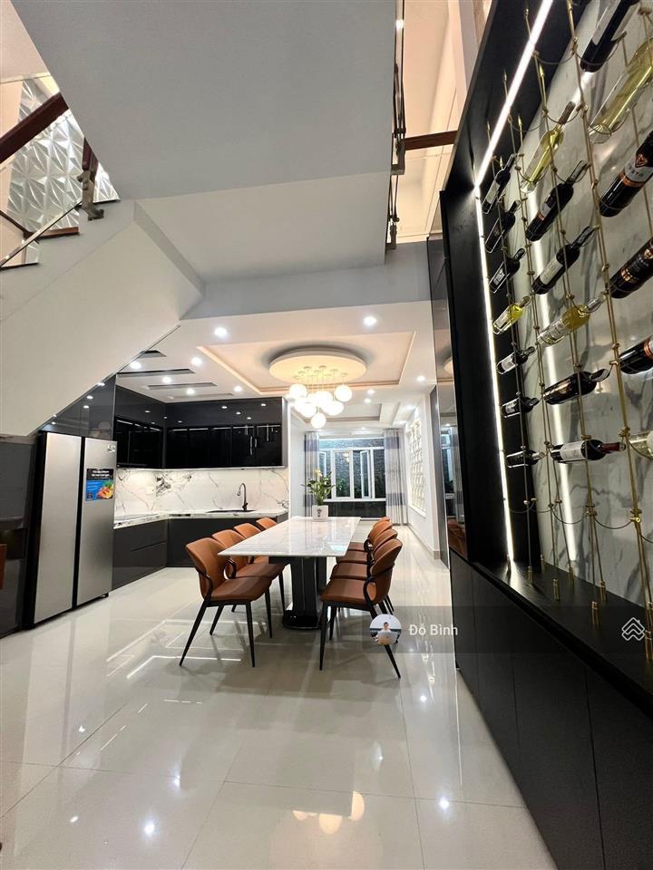 Cho thuê nhà 3 tầng mới xây  luxury  đường phạm đình hổ  4 phòng  4 wc