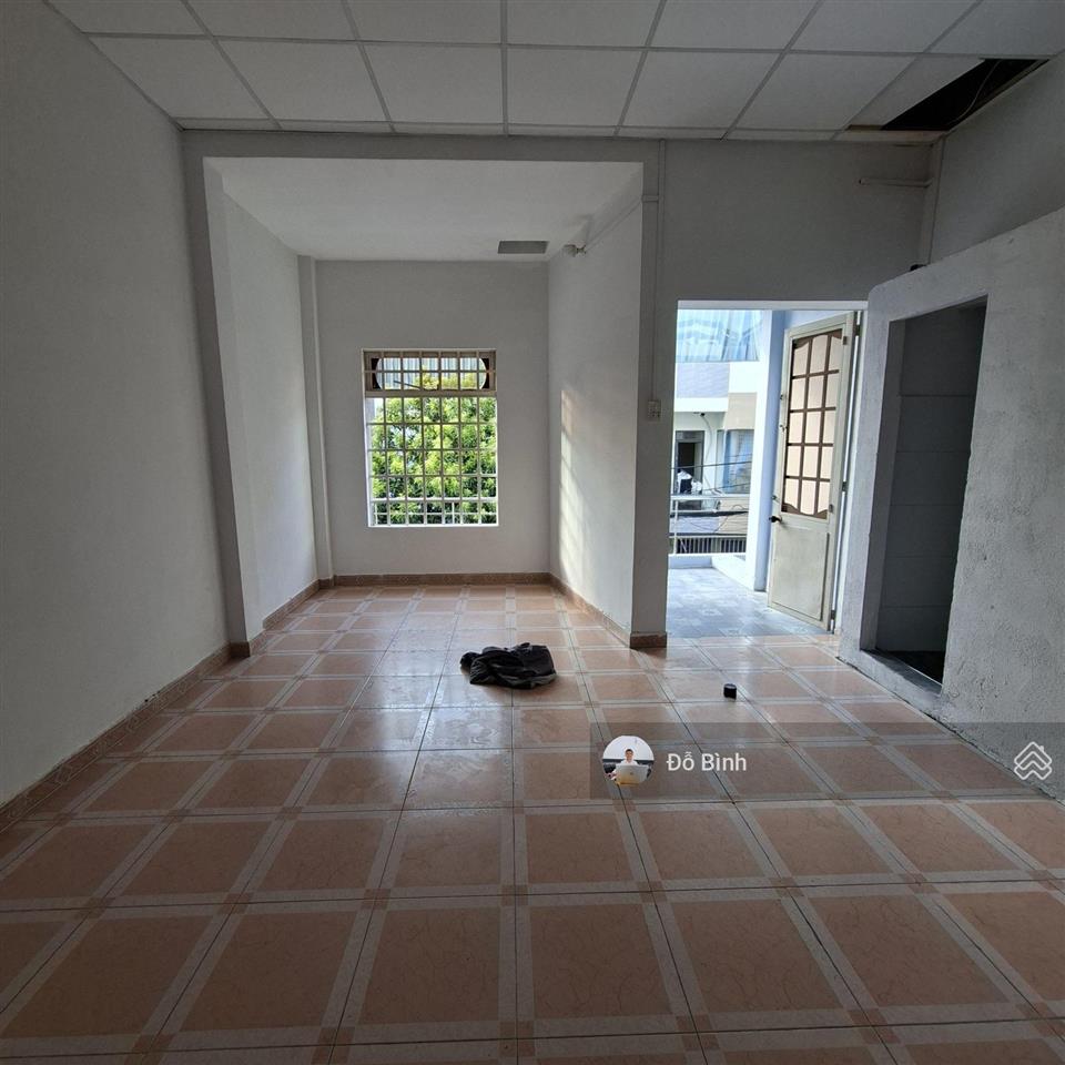 Cho thuê nhà 3 tầng hà huy giáp  3 phòng  3 wc