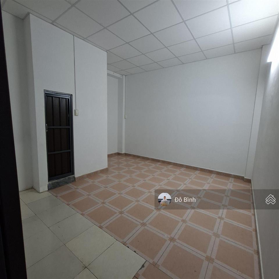 Cho thuê nhà 3 tầng hà huy giáp  3 phòng  3 wc