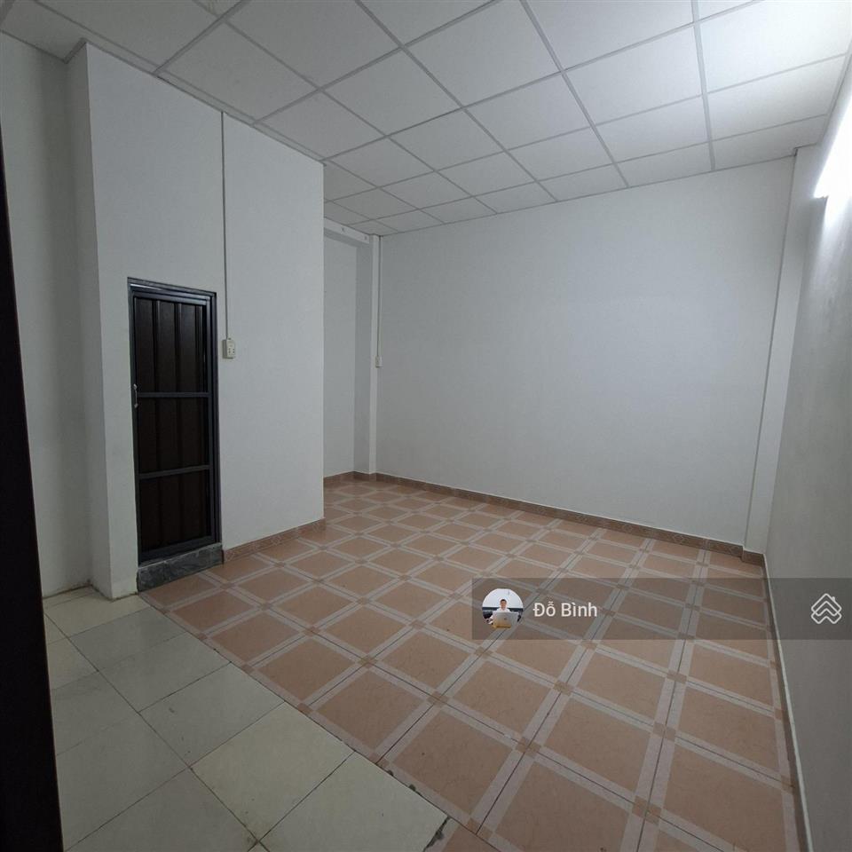 Cho thuê nhà 3 tầng hà huy giáp  3 phòng  3 wc