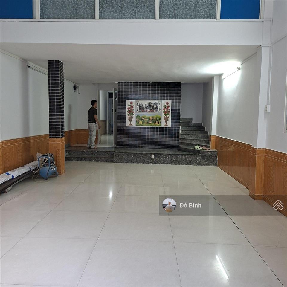 Cho thuê nhà 3 tầng hà huy giáp  3 phòng  3 wc