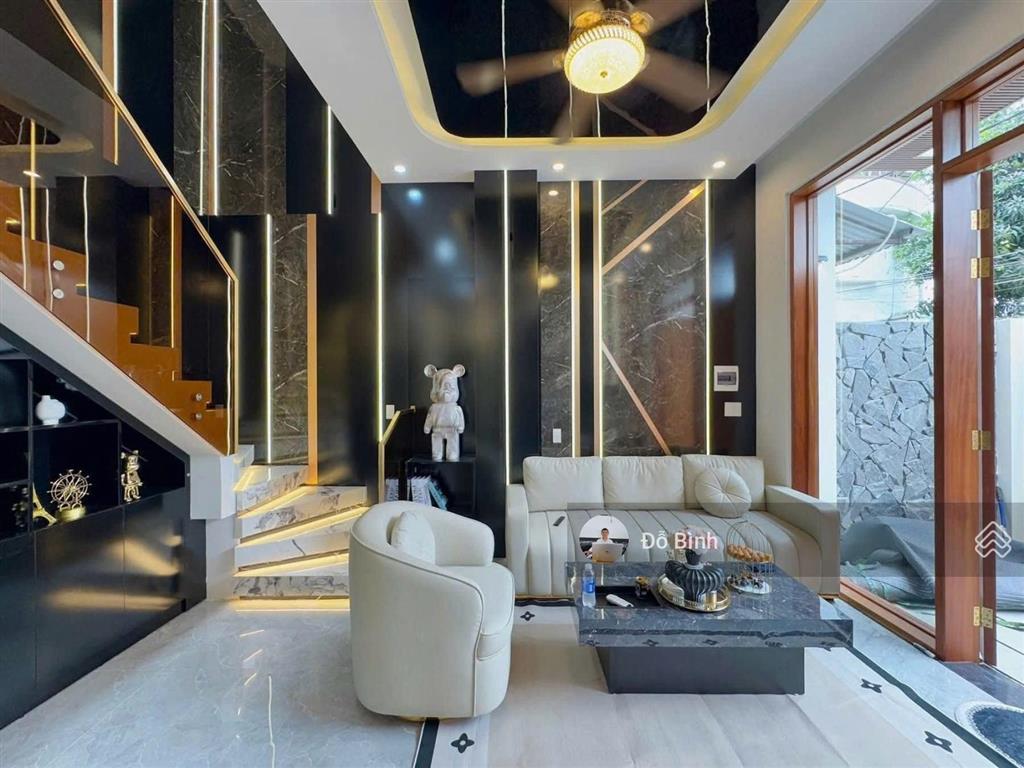 Cho thuê nhà 3 tầng mới xây đường tô hiệu  đủ nội thất cao cấp  như hình