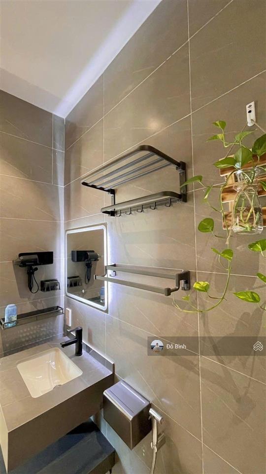 Cho thuê nhà sân vườn đường đầm sen  đủ nội thất  kề sông  mát mẻ