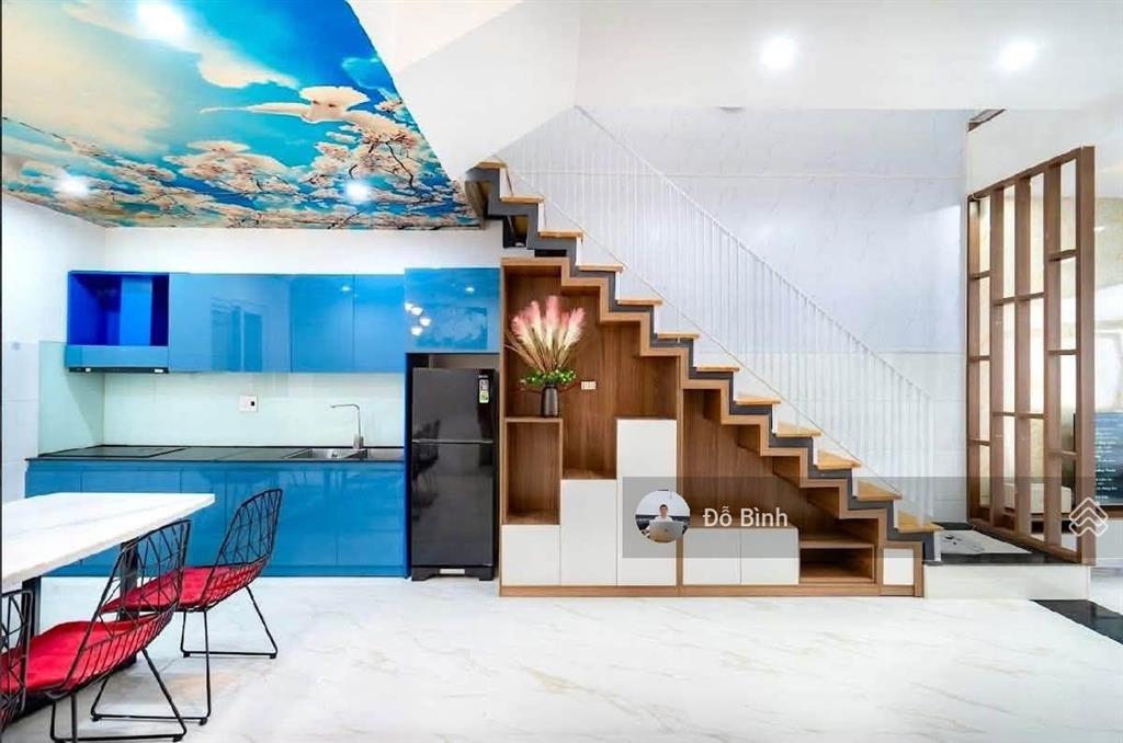Cho thuê nhà 3 tầng mới đẹp đường điện biên phủ  3 phòng  3wc  đủ nội thất  gần siêu thị
