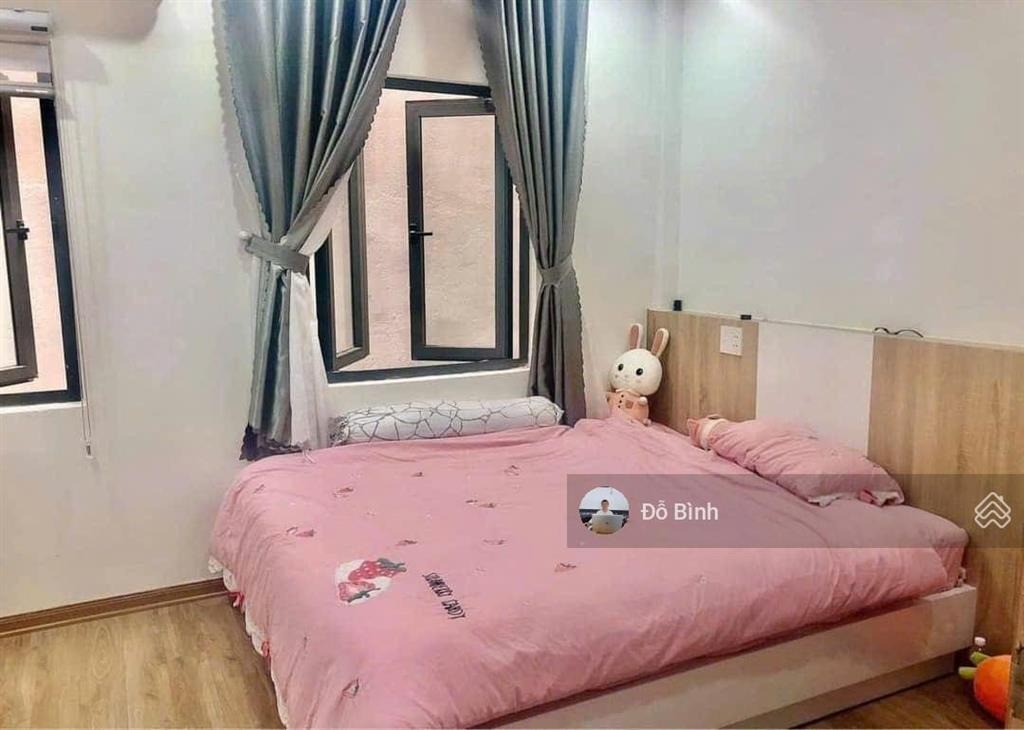 Cho thuê nhà 3 tầng kiệt đường thái thị bôi  3 phòng  3wc  đủ nội thất
