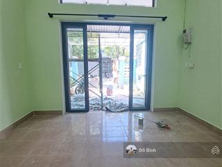 Bán đất tặng nhà đường nguyễn khánh toàn  không ngập lụt