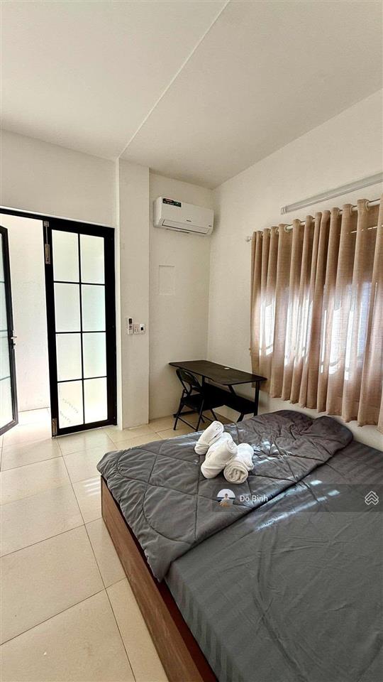 Cho thuê nhà 2 tầng đẹp  đường nguyễn văn thoại  sát biển  đủ nội thất