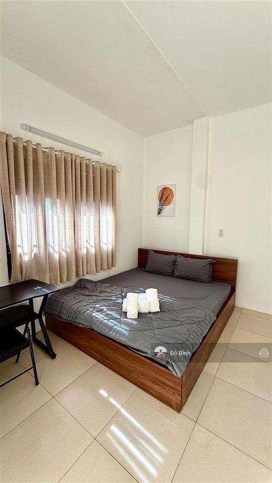 Cho thuê nhà 2 tầng đẹp  đường nguyễn văn thoại  sát biển  đủ nội thất
