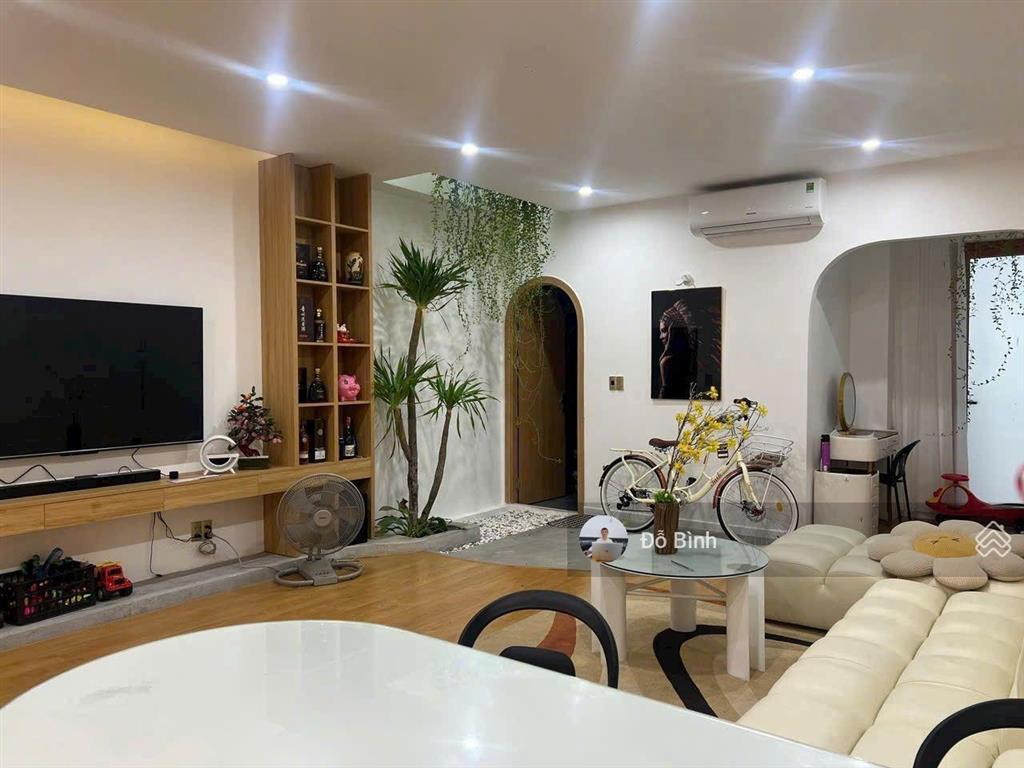 Cho thuê nhà 2 tầng sân vườn đường bàu cầu  phong cách nhật