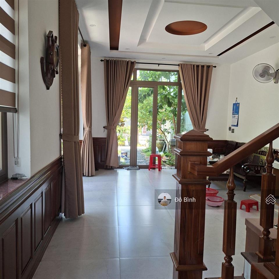Cho thuê nhà 3 tầng  sân vườn  2 mặt tiền đường  phạm xuân ẩn