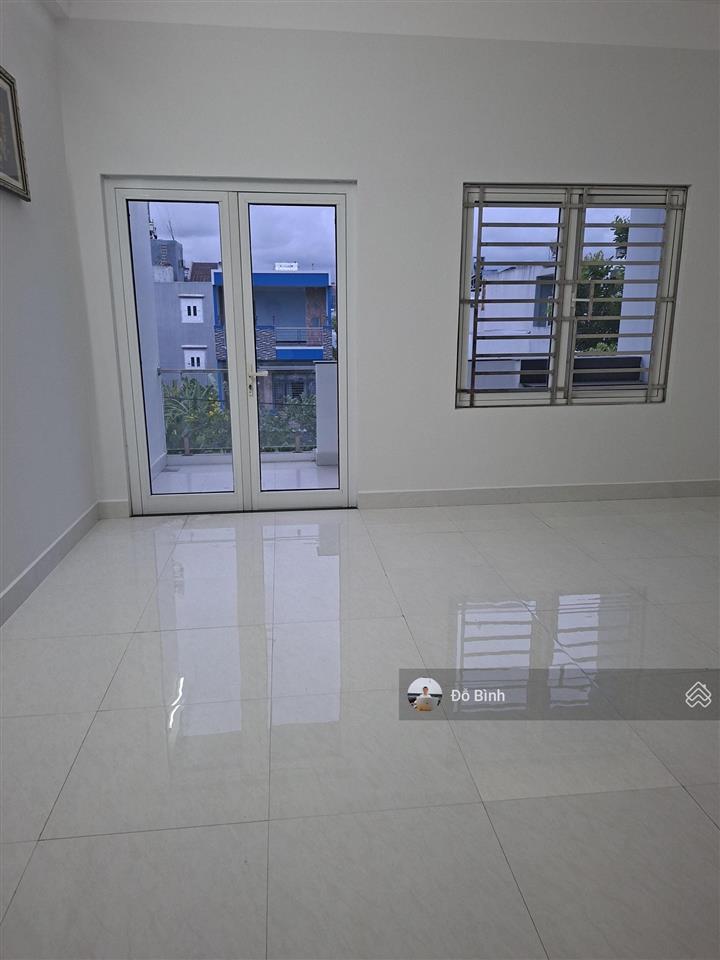 Cho thuê nhà 3 tầng đường đoàn khuê  4 phòng  3wc  đủ nội thất