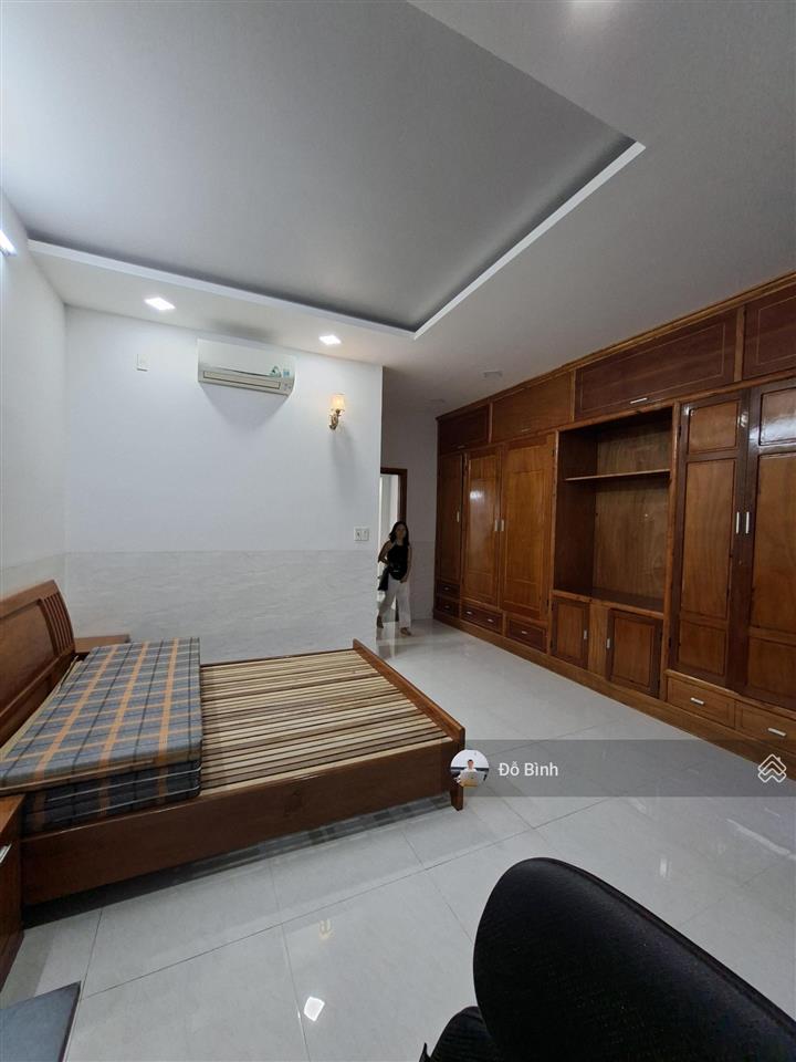 Cho thuê nhà 3 tầng đường đoàn khuê  4 phòng  3wc  đủ nội thất