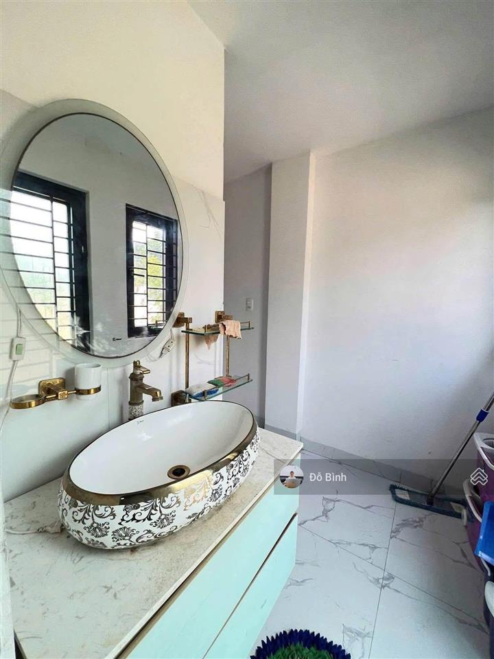 Cho thuê nhà 3 tầng đường chu lai  4 phòng ngủ  4wc  đủ nội thất