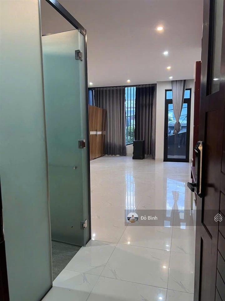 Cho thuê nhà 3 tầng đường chu lai  4 phòng ngủ  4wc  đủ nội thất