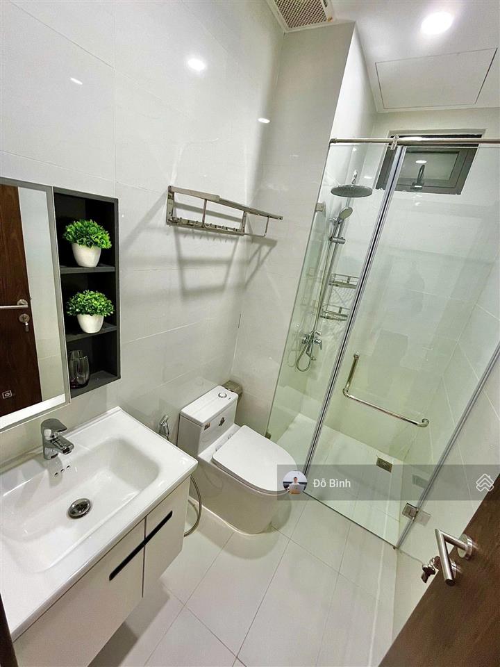 Cho thuê nhà 3 tầng phạm hữu nhật  4 phòng  4wc  view công viên  kề biển